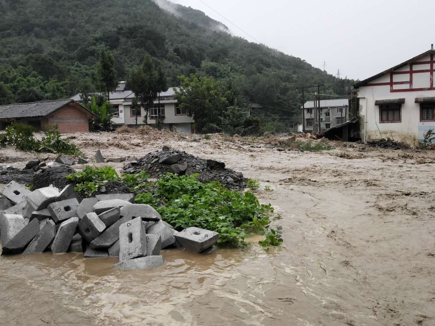 泥石流、山體滑坡等地質災害時有發(fā)生